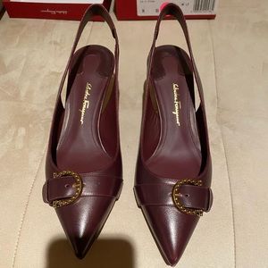 NEW Salvatore Ferragamo Gerace Buckled Slingbacks